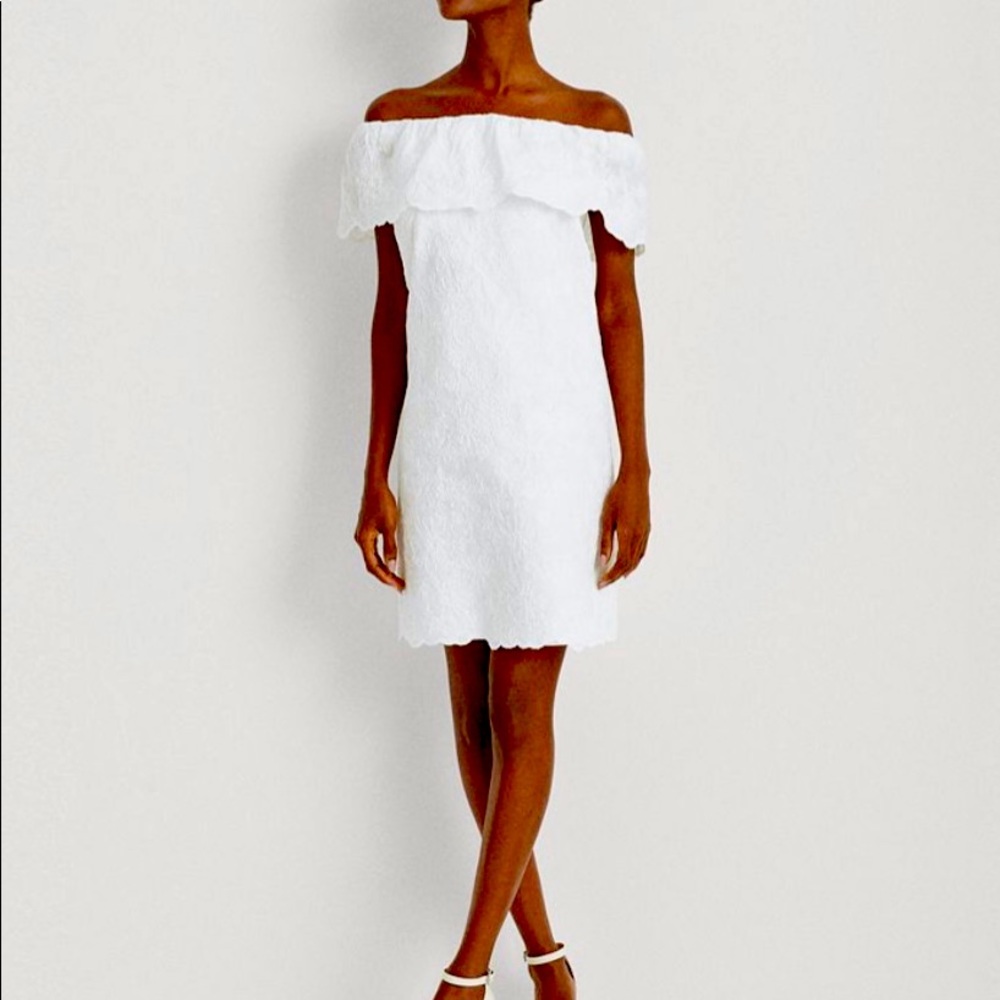 Lauren Ralph Lauren size 8 off the shoulder dress